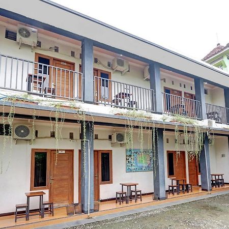 Hotel Wisma Ck Kebumen Экстерьер фото