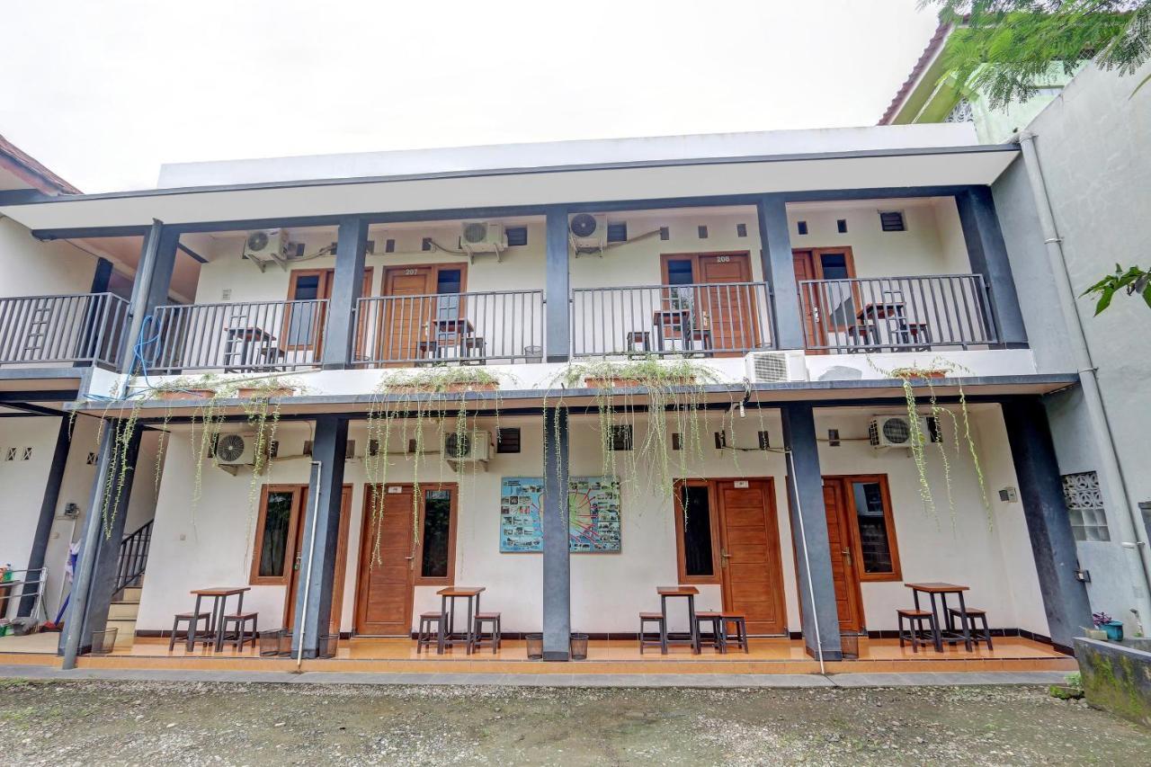Hotel Wisma Ck Kebumen Экстерьер фото