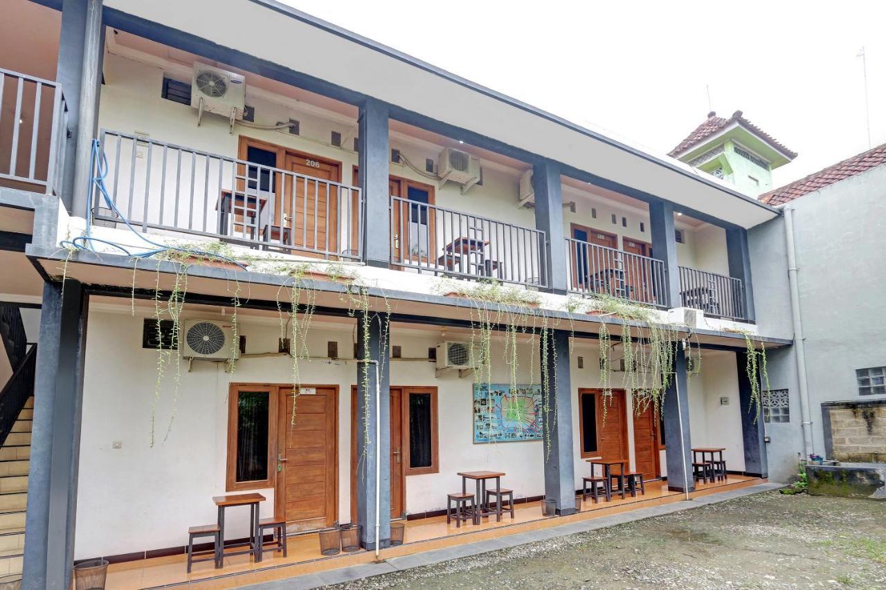 Hotel Wisma Ck Kebumen Экстерьер фото