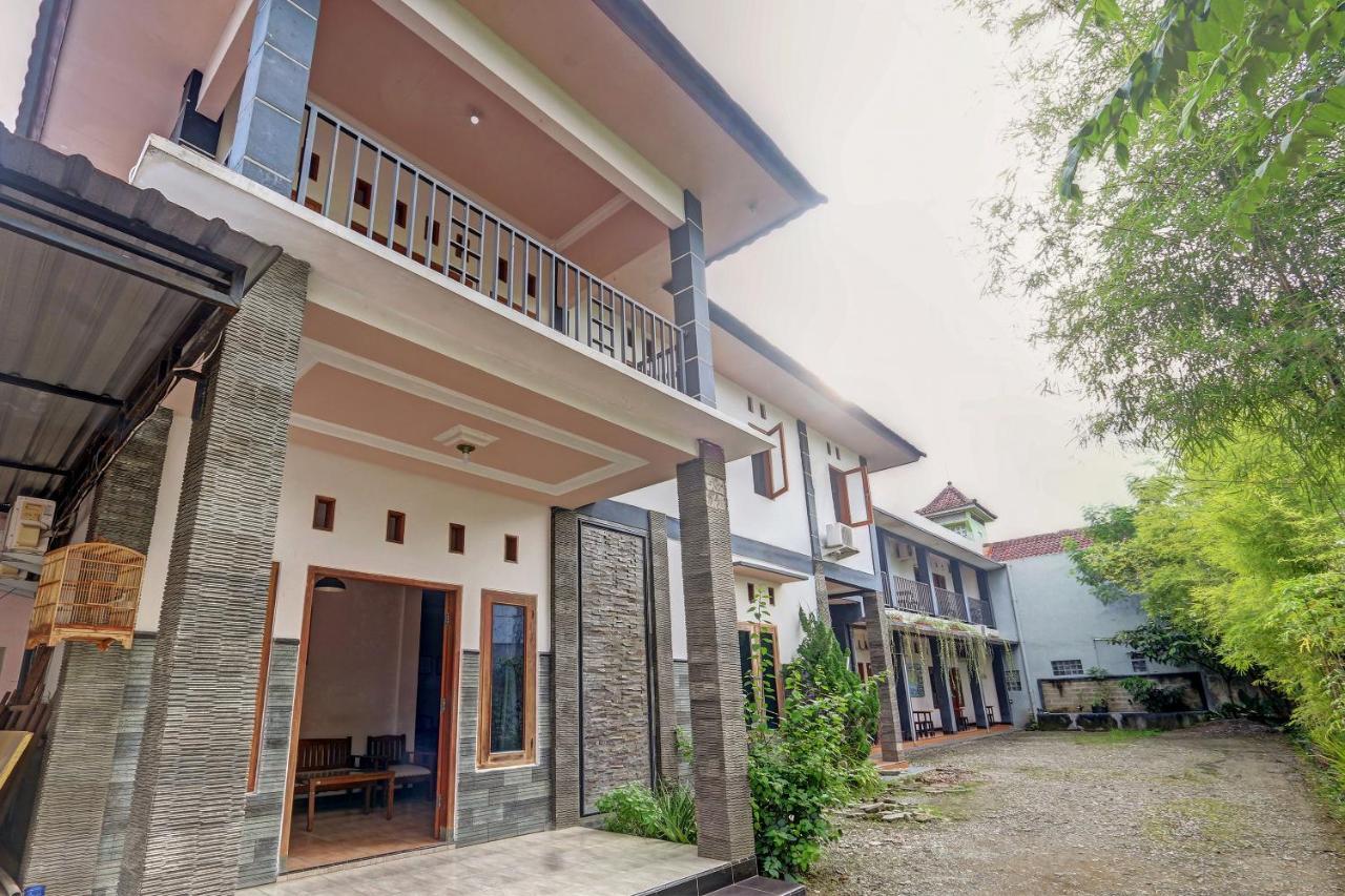Hotel Wisma Ck Kebumen Экстерьер фото
