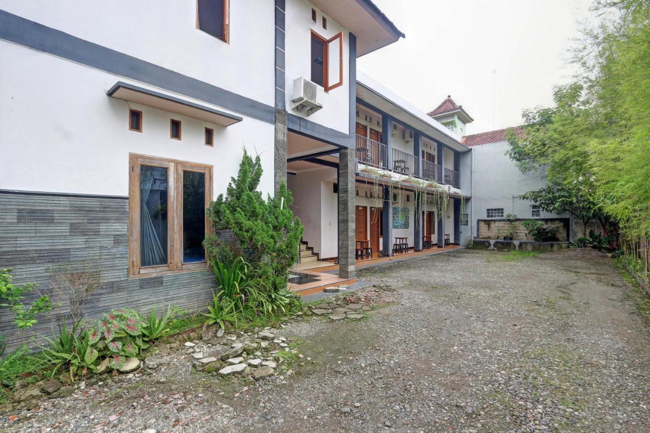 Hotel Wisma Ck Kebumen Экстерьер фото